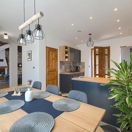 Villa Tonin: Istrian Retreat With Pool And Whirlpool Marcana