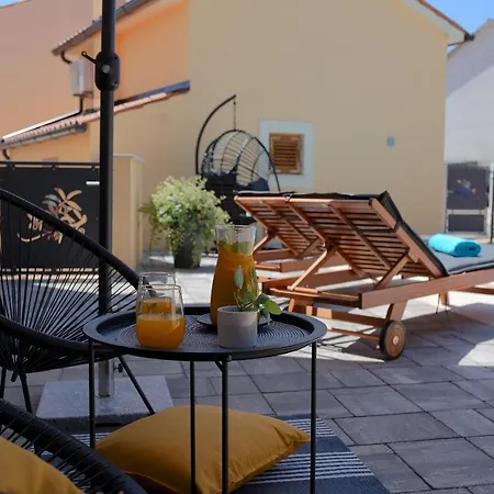 Villa Tonin - House For 6 Guests With Backyard, Pool And Whirlpool In Istria, Istrien