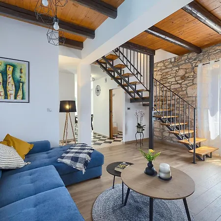 Villa Tonin - House For 6 Guests With Backyard, Pool And Whirlpool In Istria, Istrien *